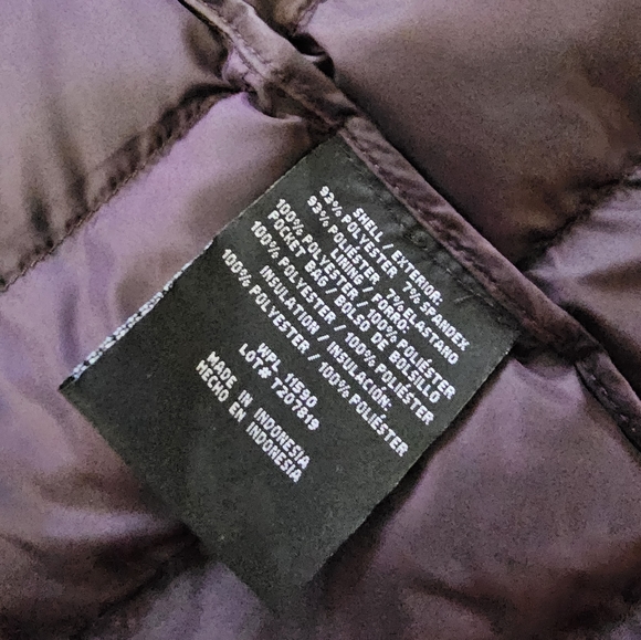 NWT Women's Winter Jacket 32 Degree Heat Small | Acai Berry Color | Never Worn - Picture 7 of 8